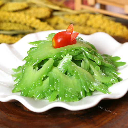 美味的冰镇焦糖苦瓜