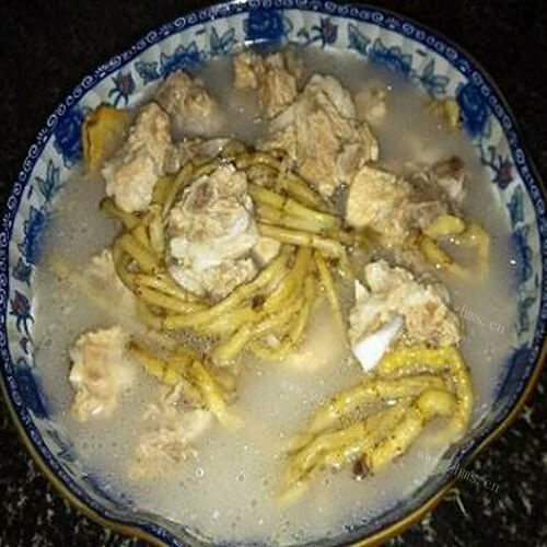 好喝的鱼腥草排骨汤