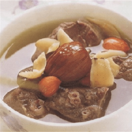 传统菜干豆腐猪肺汤