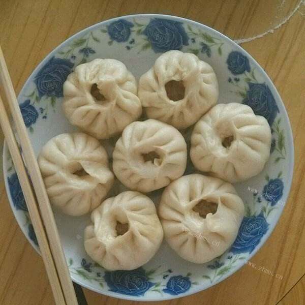 美味虾仁猪肉粉丝包子