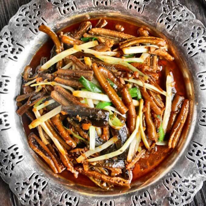 美味蒜香鳝鱼煲