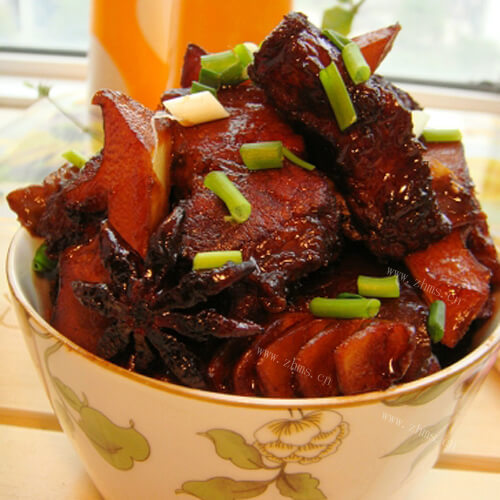 美味春笋烧肉块