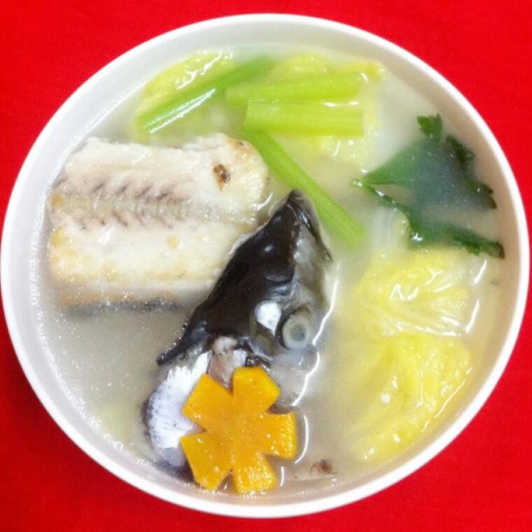 好喝的芹菜鲜鱼汤