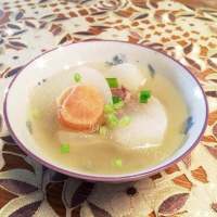 大虾鱼丸萝卜汤