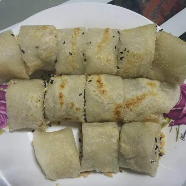 美味的韭菜鲜肉薄撑