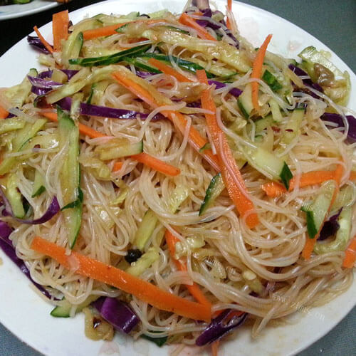 美味韭菜拌粉丝