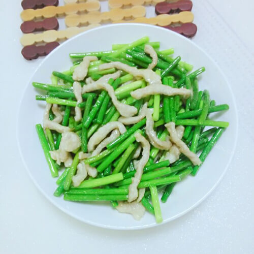 美味的蒜台肉丝