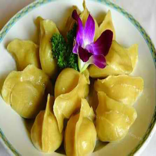 好吃的玉米面菜饺子
