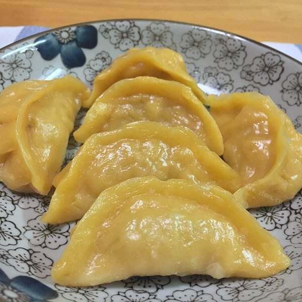 好吃的胡萝卜苗蒸饺