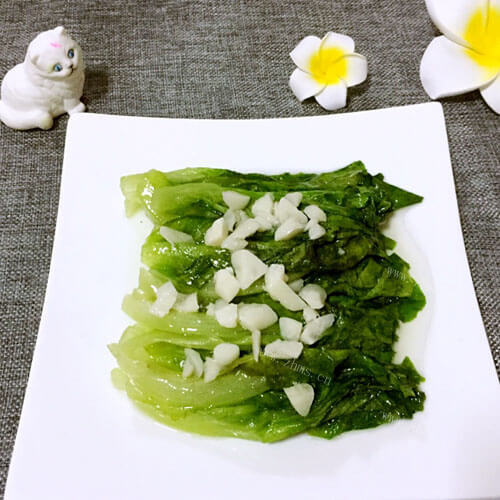 简单的蚝油浇蒜蓉圆生菜