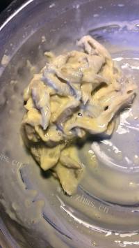 美味酥炸鲜蘑做法图解5)