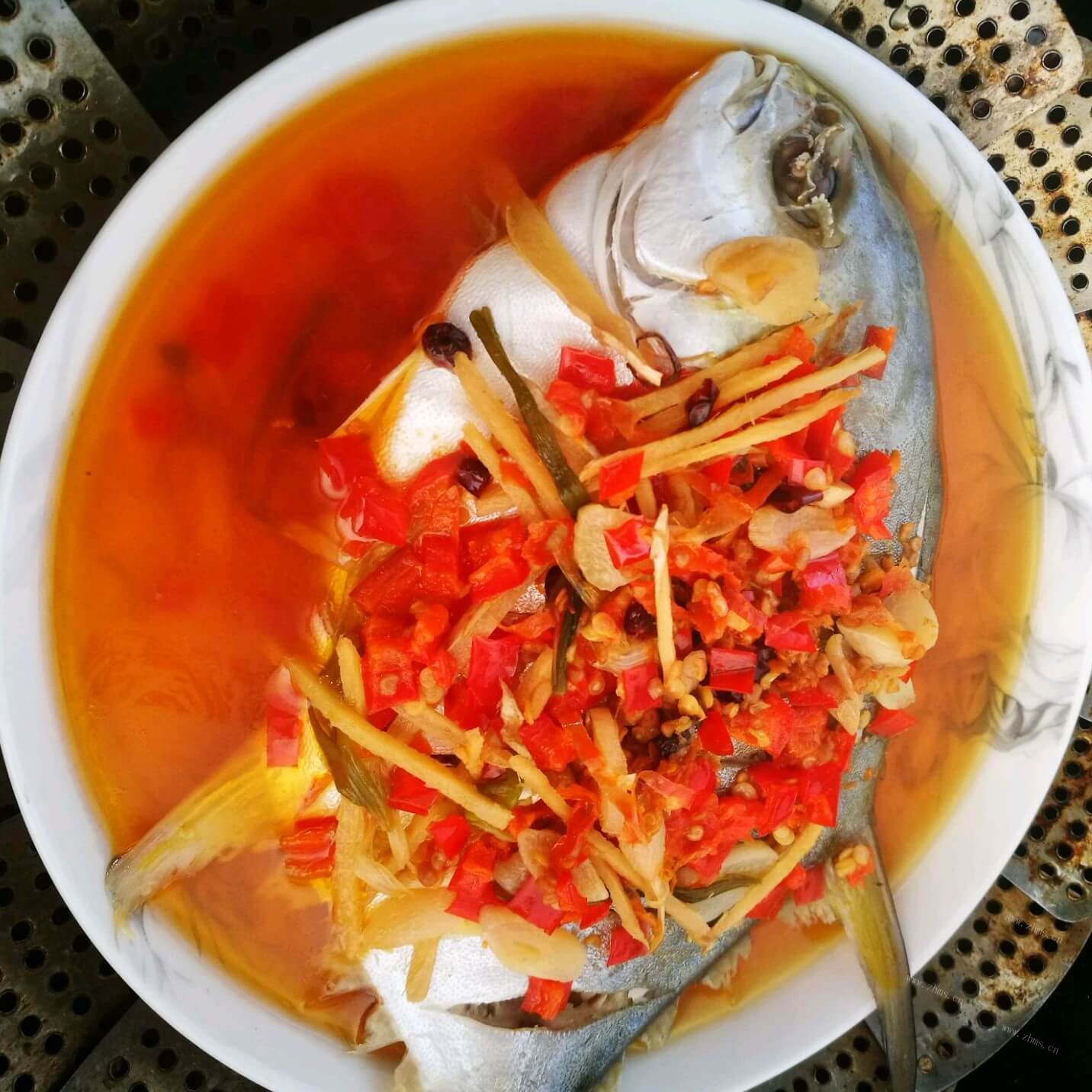 美味的剁椒海鱼