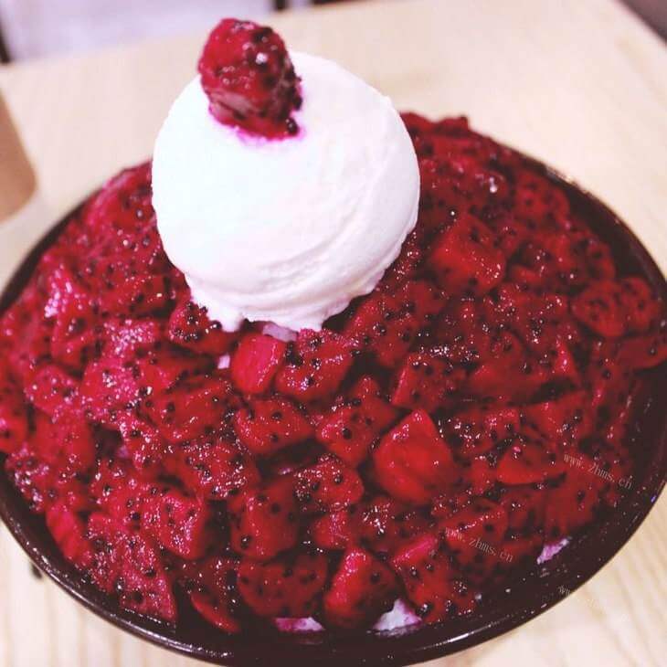 解暑火龙果冰