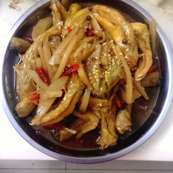 美味的酸笋鸭汤