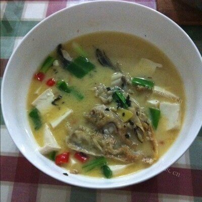 美味节瓜鱼头豆腐汤