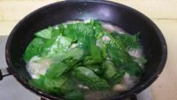 美味的农家青菜滑芋子汤做法图解7)