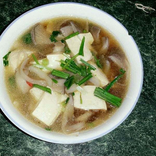 营养的奶香鲫鱼豆腐汤