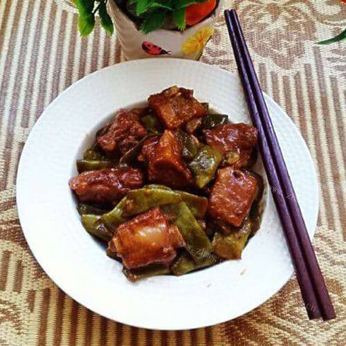 美味的芸豆烧排骨
