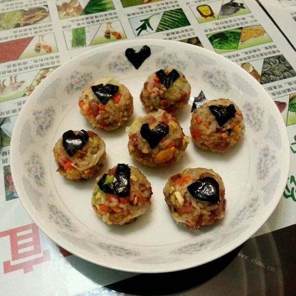 黑米栗香饭团