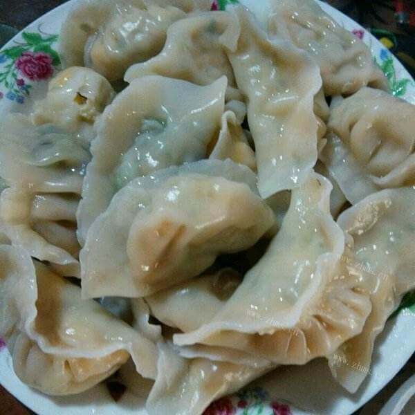营养芹菜玉米饺