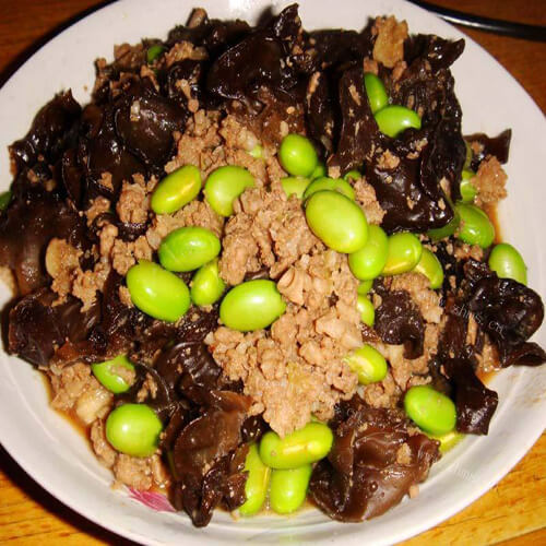 美味的鸡心烧毛豆