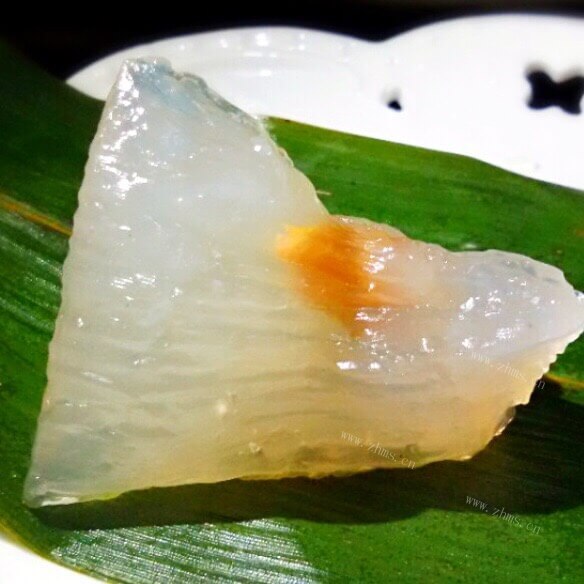 自制葡萄干水晶粽