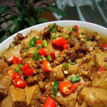 自己做的鱼香肉末豆腐