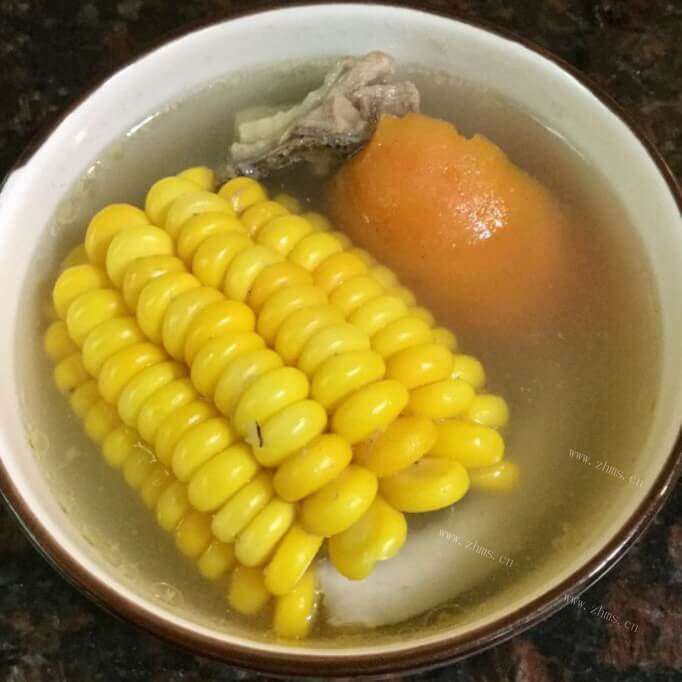 滋阴养燥的海底椰响螺肉煲鸡汤
