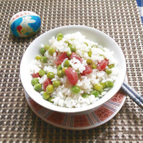 美味的香肠豌豆饭