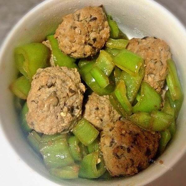 色香味浓的清蒸香菇肉丸