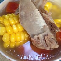 美味的玉米扇骨汤