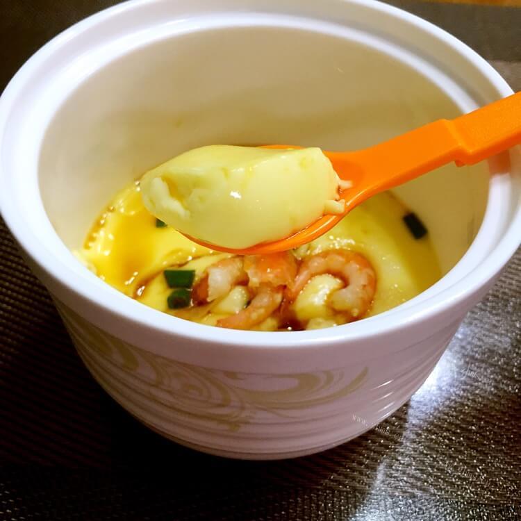 嫩滑的虾仁蒸水蛋
