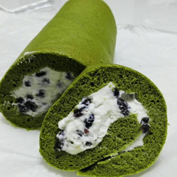 美味抹茶蓝莓卷