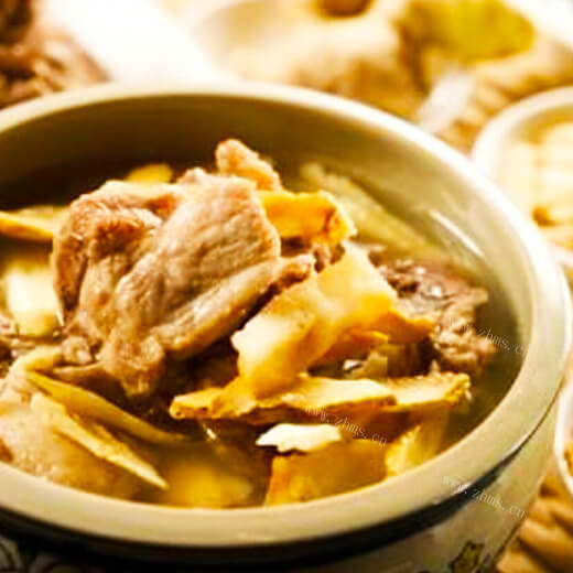 美味的玉竹沙参炖排骨