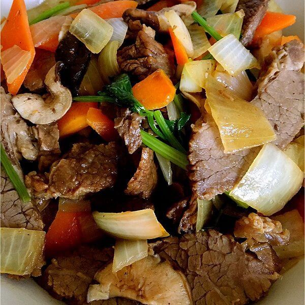 营养洋葱烧牛肉片