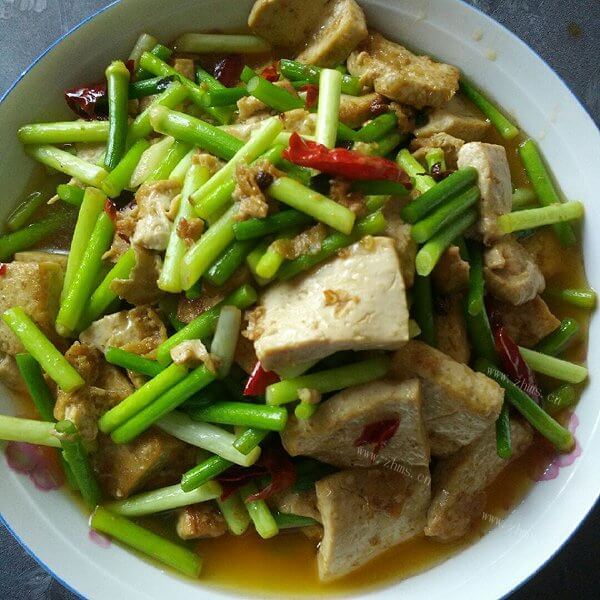 蒜苔油豆腐