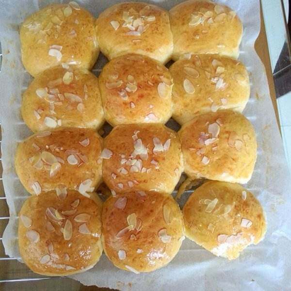 「手工美食」淡奶油杏仁面包