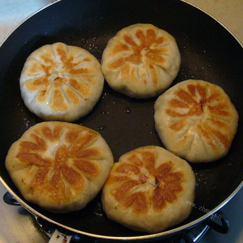 美味鸡肉馅包子
