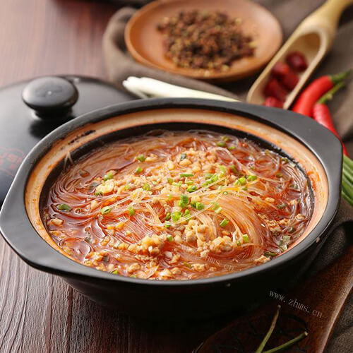 鲜香酸菜羊肉粉丝煲