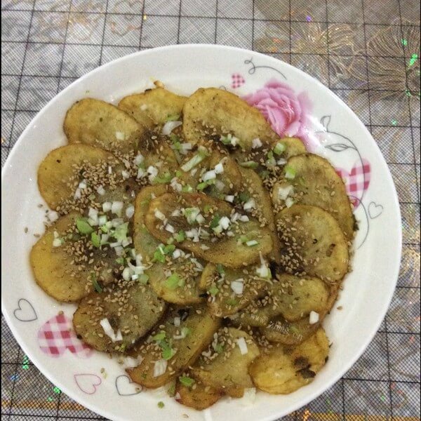 好吃的香葱烤土豆片