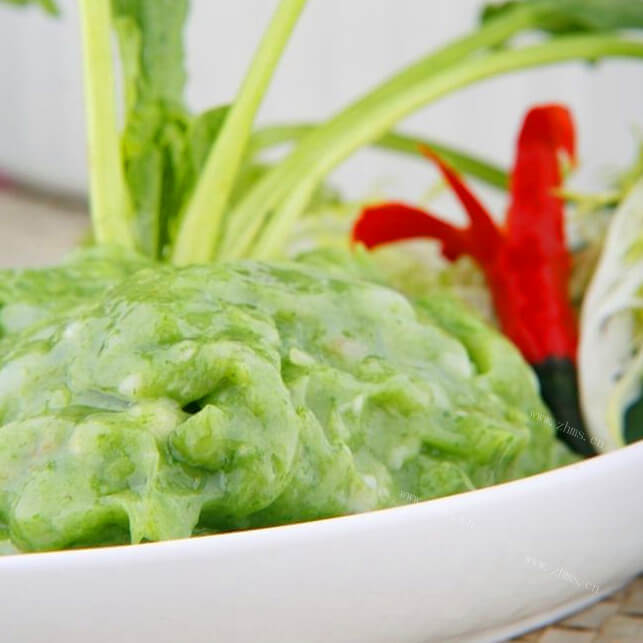 营养的菠菜鱼泥