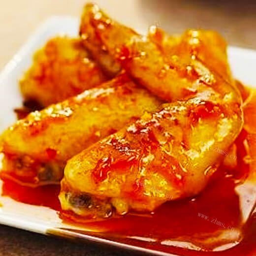 香辣的辣酱鸡翅根