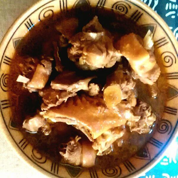 美味的沙茶焖鸭块