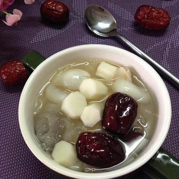 十分诱人的山药银耳羹
