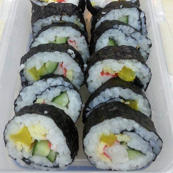 自创紫菜包饭