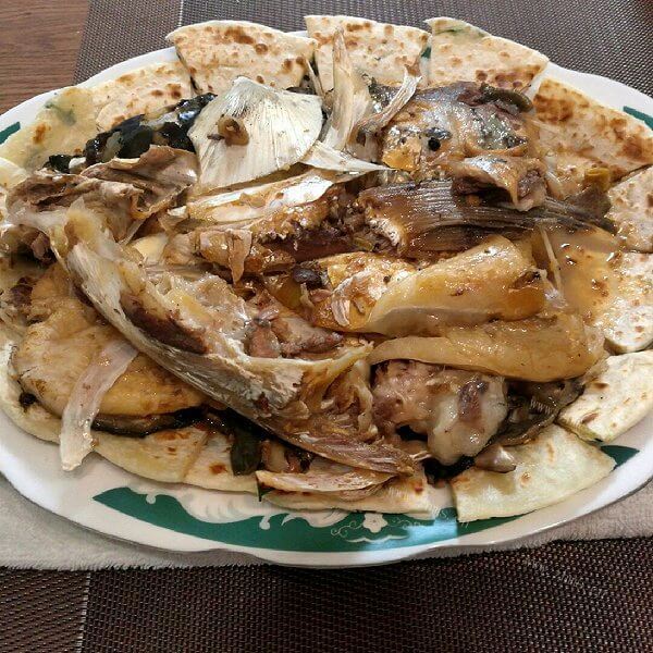 好吃的鲅鱼头泡饼