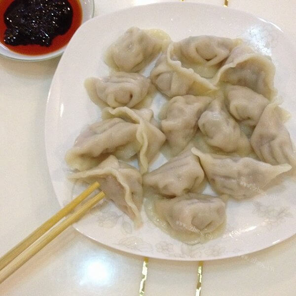 好吃的芹菜饺子的做法