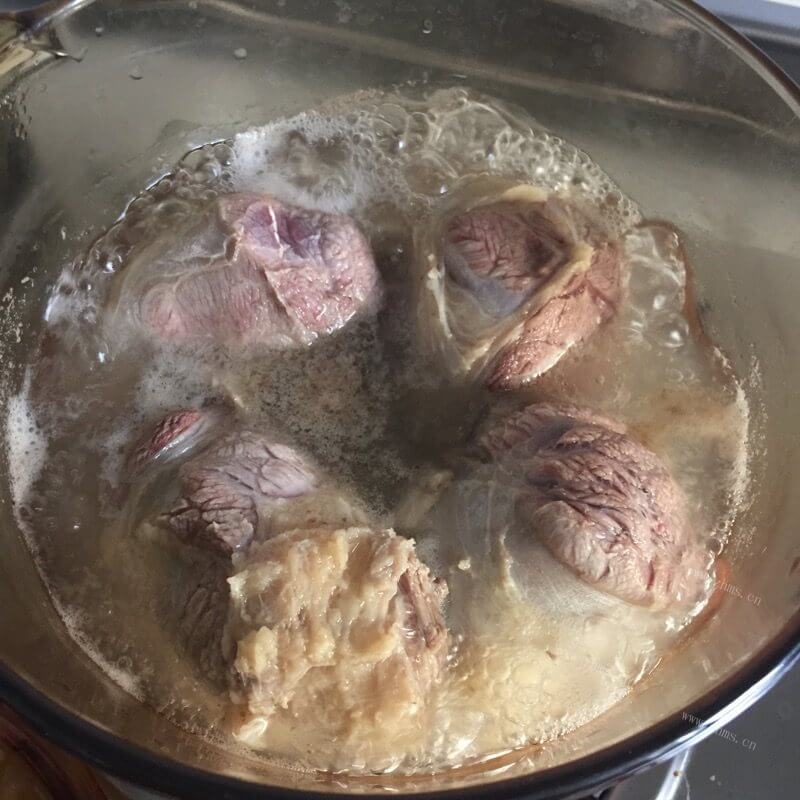 美味的本帮酱牛肉做法图解2)
