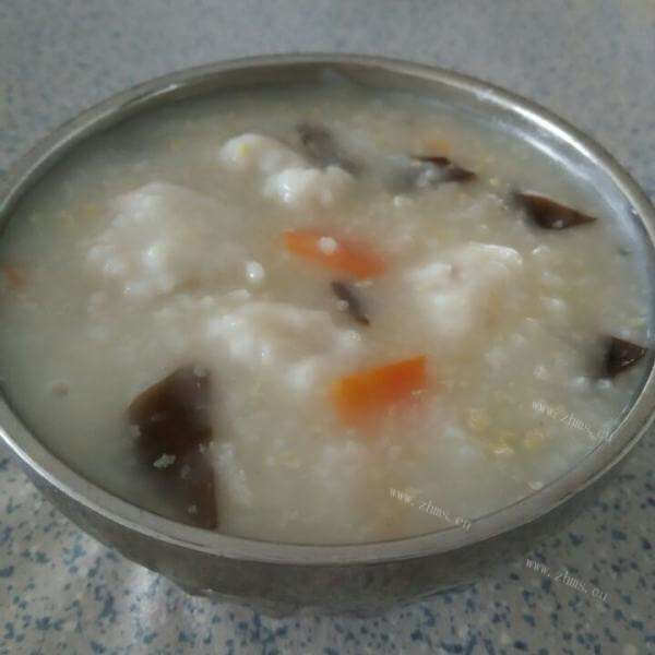 秘制腊咸肉鱼丸粥