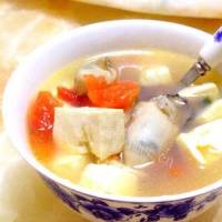 豆腐西红柿生蚝汤